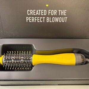 Yellow and Black Hair Dryer Brush